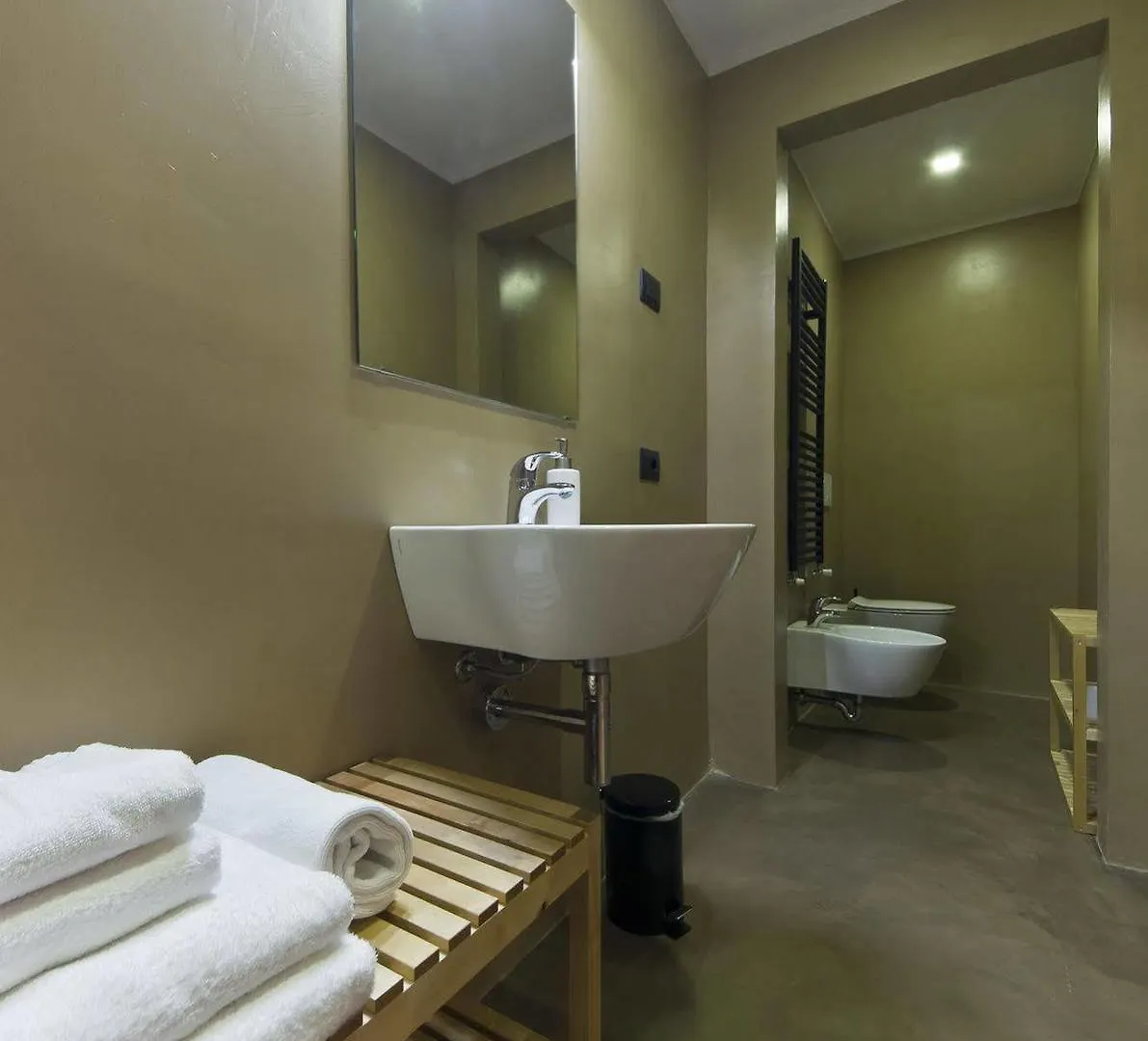 Siena Gallery - Rooms Only Bed & Breakfast